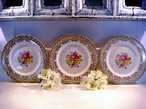 Decorative wall plate - great wall decoration in the kitchen