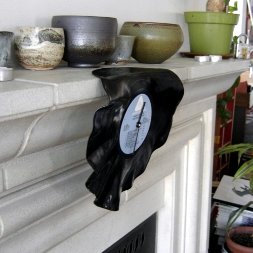 Fancy DIY clock from various home accessories
