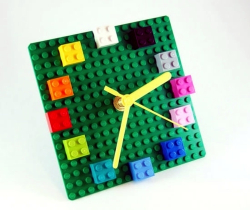 Fancy DIY clock from various home accessories