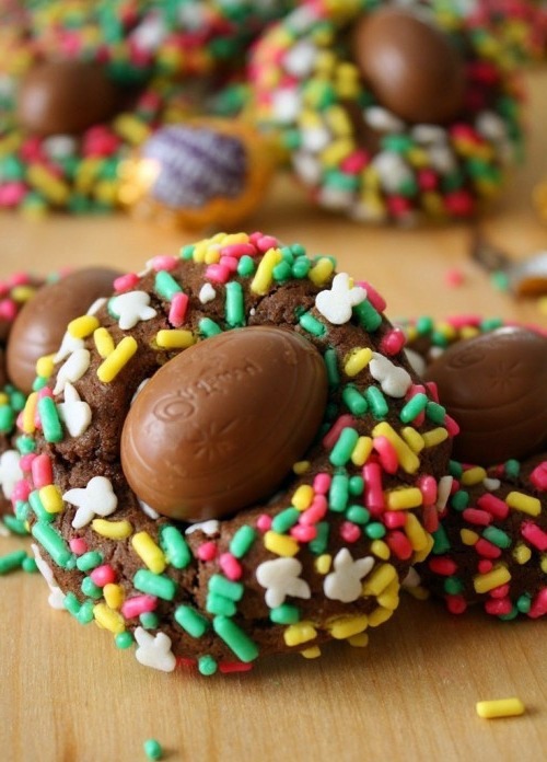 DIY chocolate Easter eggs