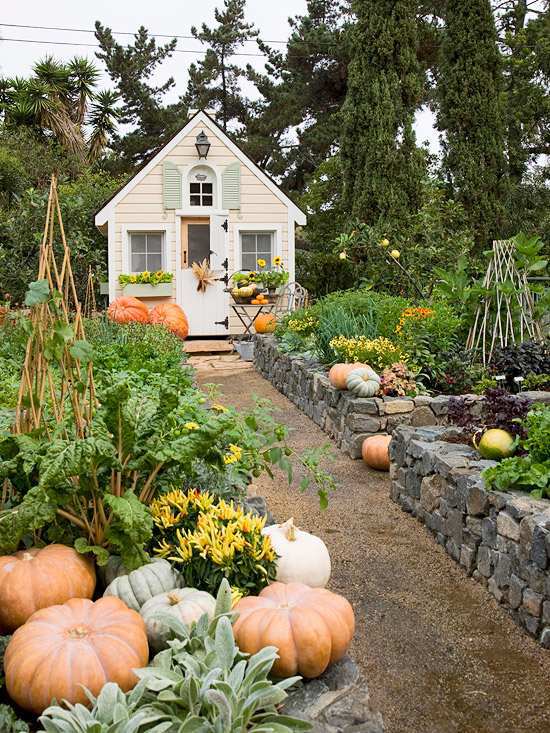 Wonderful ideas for play house in the garden or on the farm