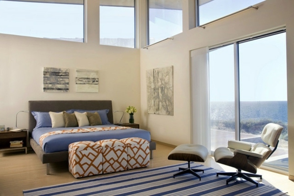 Send ottoman use as a side table - a versatile piece of furniture with style
