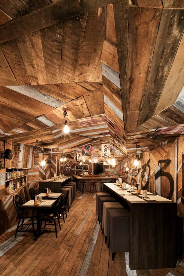 Lively bar and restaurant in a | Interior Design Ideas | AVSO.ORG