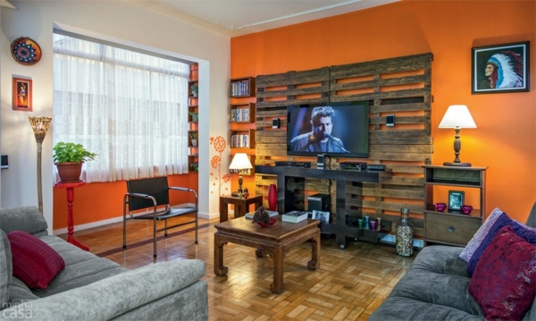 DIY - Do it yourself - Building with pallets - the original ideas know no boundaries
