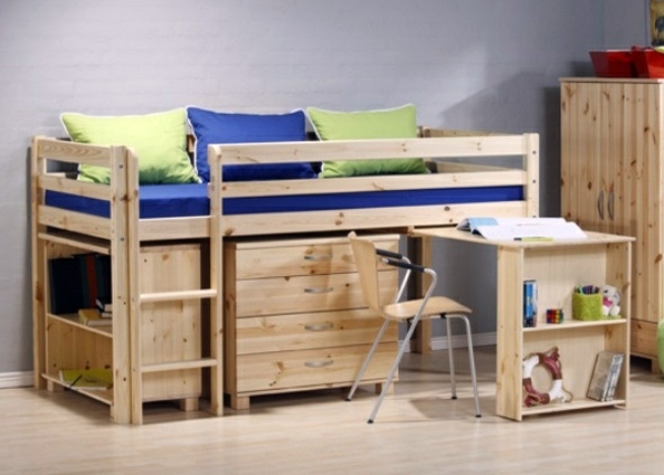Loft bed in the nursery - 100 cool bunk beds for children
