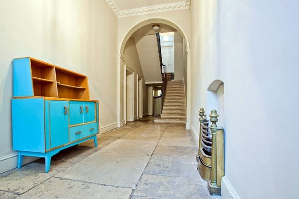 Wall in the hallway - 50 Interior design tips and ideas wall colors