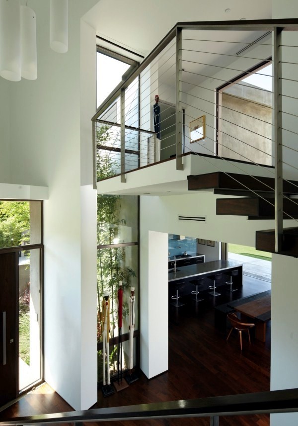 The Modern house on the hill and Magnificent views in the canyon The Modern house on the hill and Magnificent views in the canyon