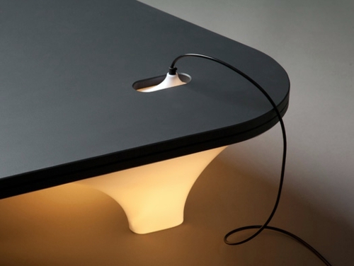 Innovative practical table lamp - Static Plastic Table by Han Koning