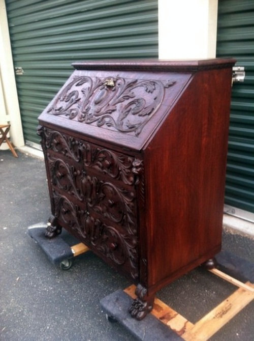As can be appreciated the quality of the antique furniture properly