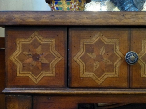 As can be appreciated the quality of the antique furniture properly