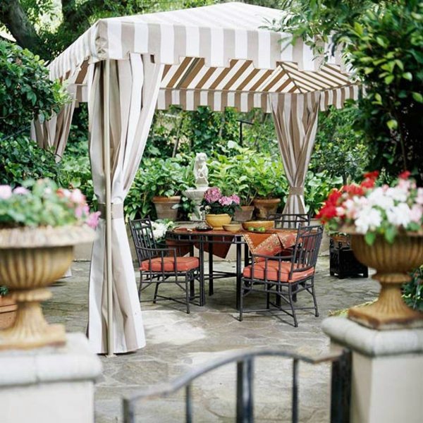 A few Cool Decoration Ideas for Your Patio
