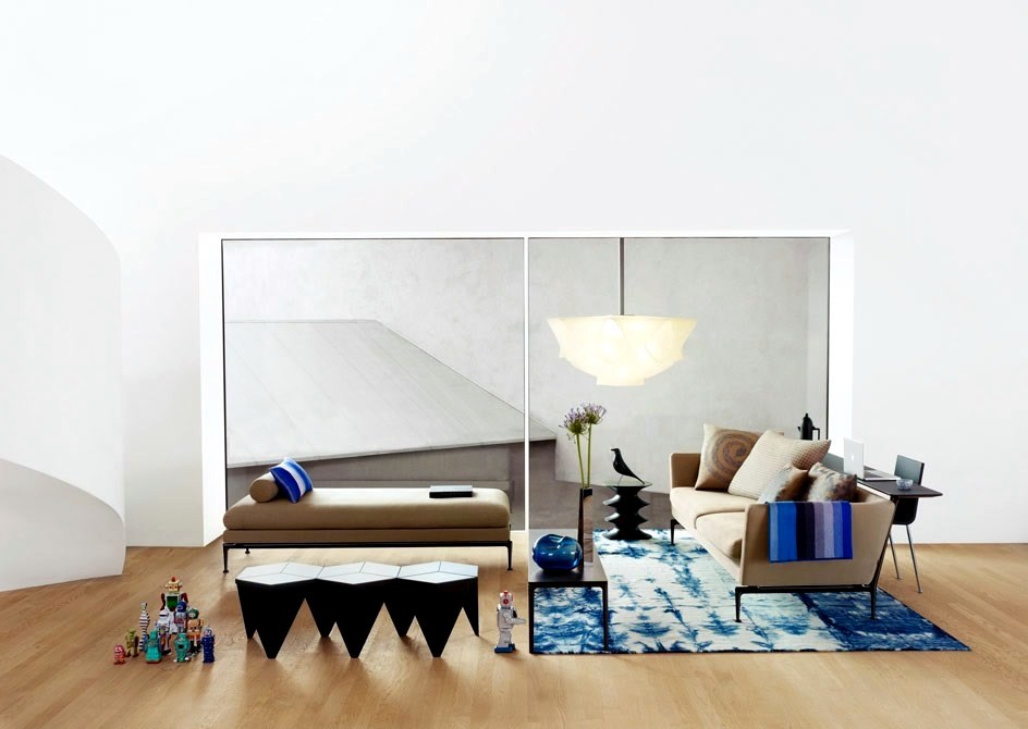 Beautiful Modern Style Sofas