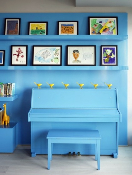 Forget the bare walls - design your art gallery with picture frames on the wall
