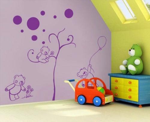 Designer wallpaper in the nursery