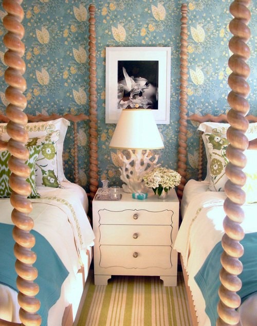 20 great and extravagant guest room decorating ideas