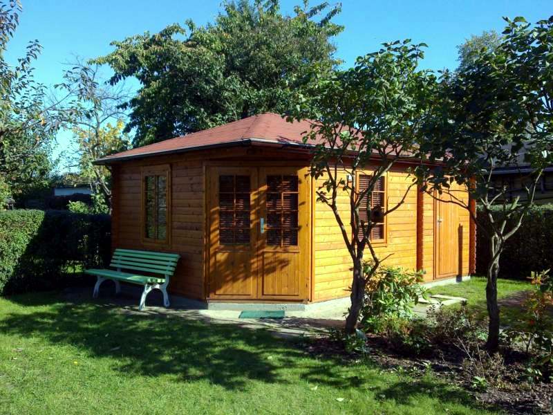 With a wooden garden shed it is romantic