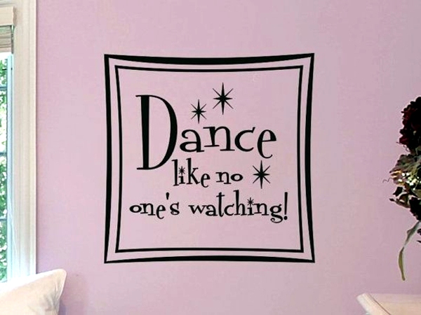 Add a touch of romance in the interior - dusky pink wall color