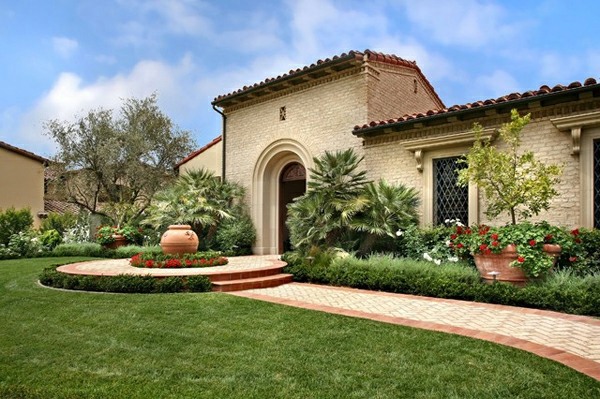 Cool Landscaping - Spring Landscaping Ideas