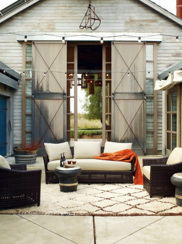 Balkontisch - Porch Party in the summer - you discover your favorite style to celebrate