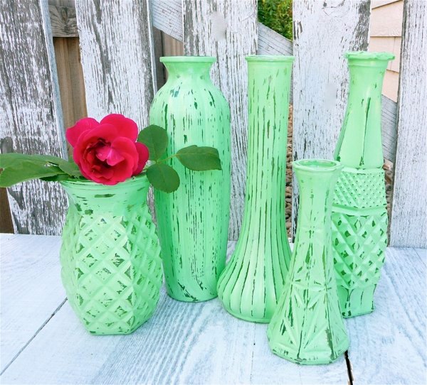 Original DIY vases - perfect for a beautiful bouquet