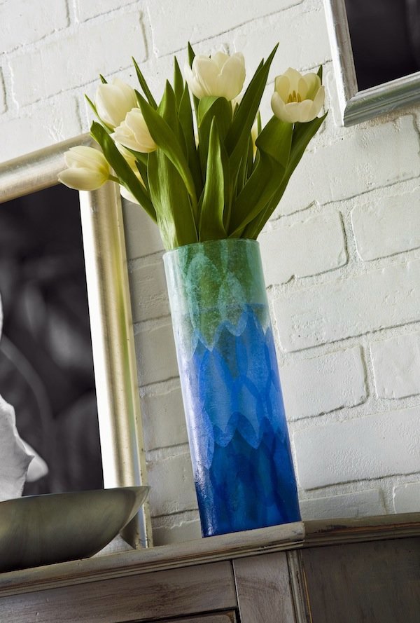 Original DIY vases - perfect for a beautiful bouquet