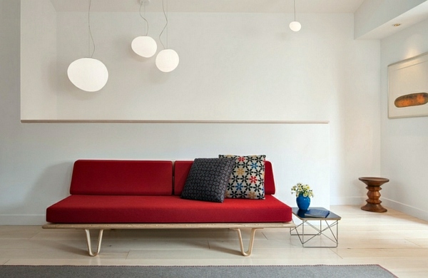 Decorating ideas for modern side tables made of wood and metal