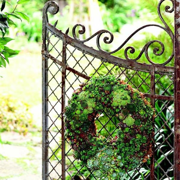 Gartengestaltung - Garden Design: Plant a living wreath