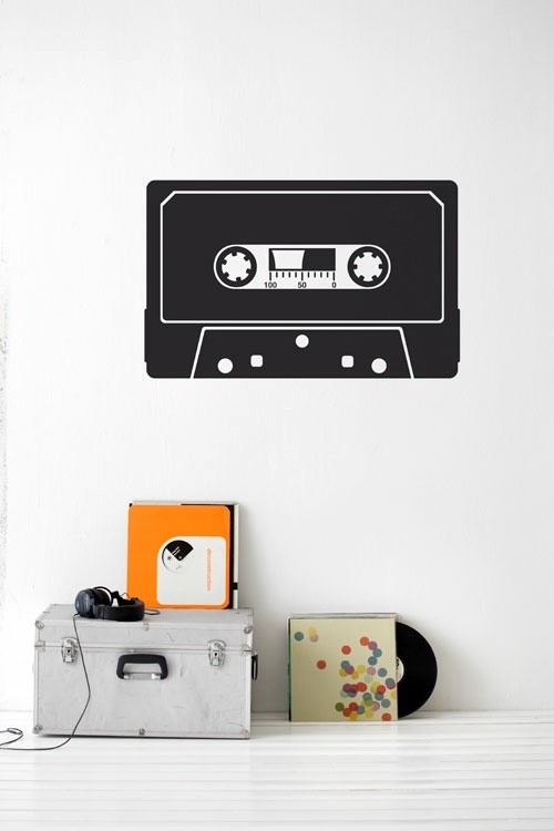 Wall Decoration with Wall Decal - 70 beautiful ideas and designs