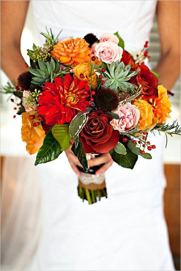 Amazing bridal bouquet ideas in autumn