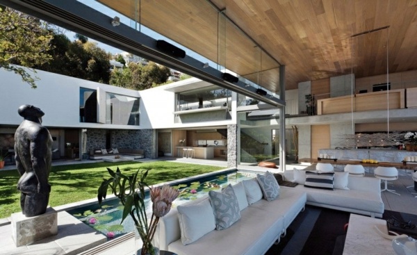 Opulent modern residence in Cape Town with spectacular ocean views