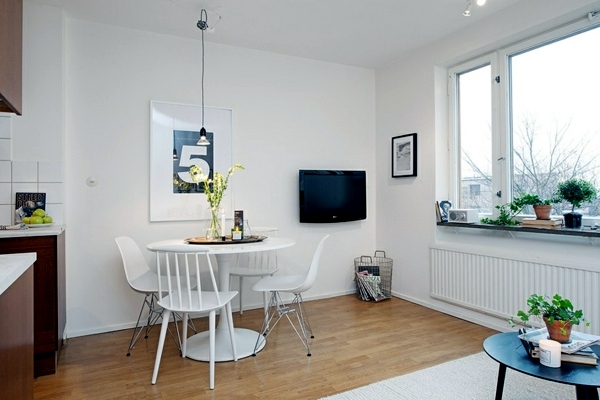 Bright cozy furnished apartment in Gothenburg with unique splashes of personality