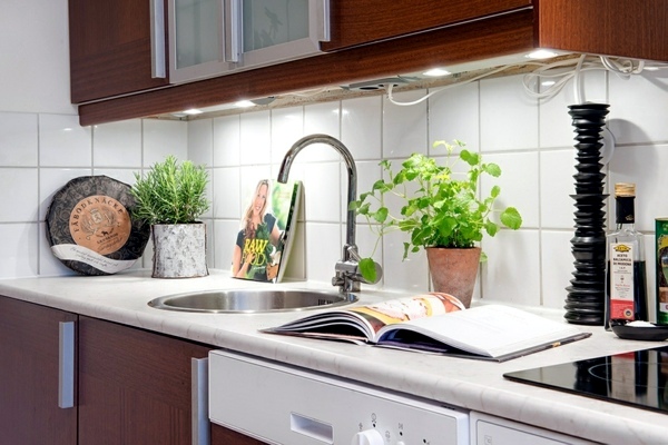 Bright cozy furnished apartment in Gothenburg with unique splashes of personality