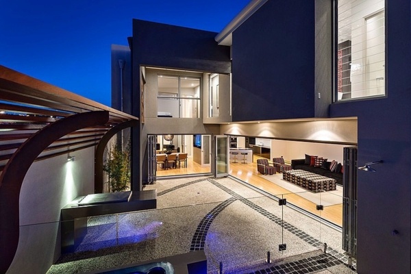 Modern architect-designed house in the Australian city of Perth