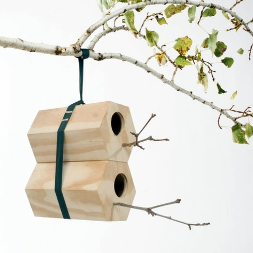 Modular bird nest made of wood - Houses NeighBirds Andreu Carulla