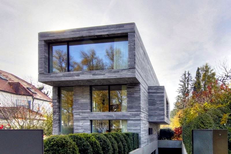 Residential house in Munich with music room