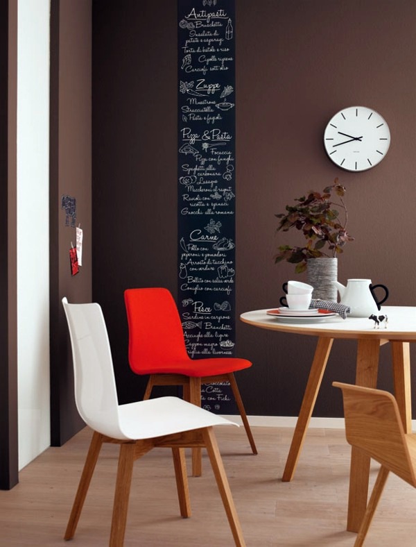 Wall color Mocca - swipe your walls in a coffee-brown color