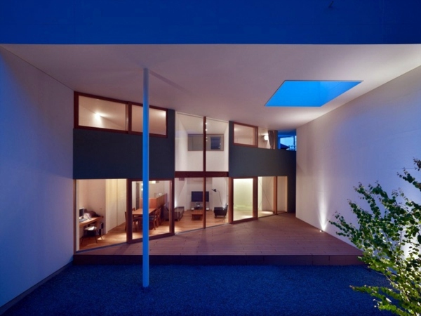 Minimalist House in Kawachinagano of Fujiwarramuro Architects