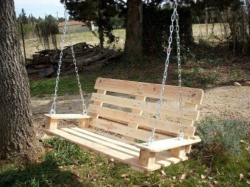 DIY swing from Euro pallets