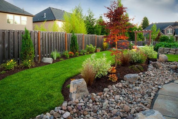 Install Pebbles And River Stones, How To Put Pebbles In Your Garden