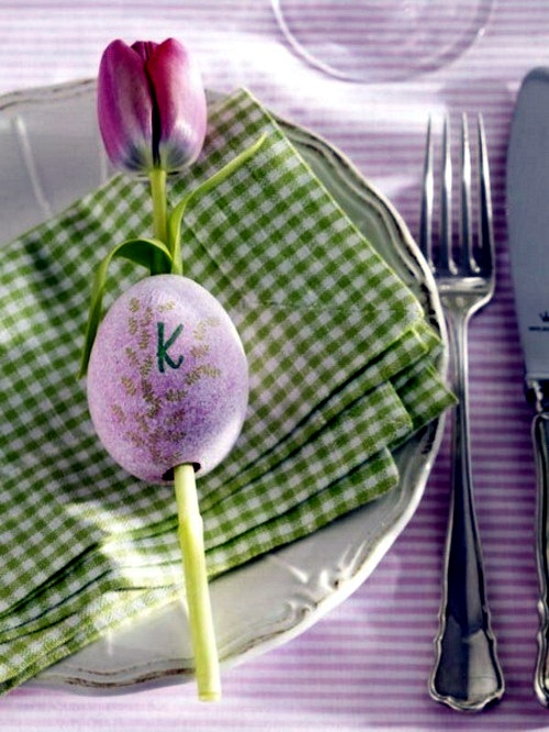 Fresh table decoration for Easter