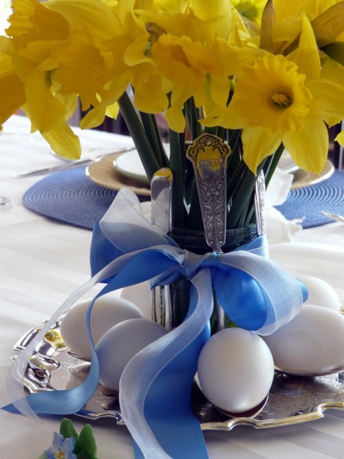 Sophisticated decorative accent to tinker Easter itself