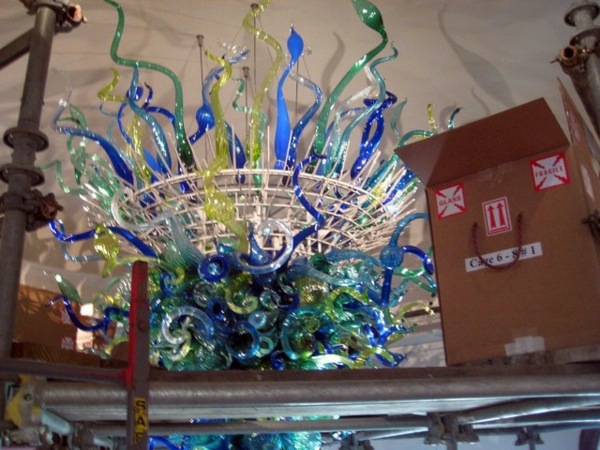 Fantastic decoration of glass - Chihuly glass sculpture installation for your home