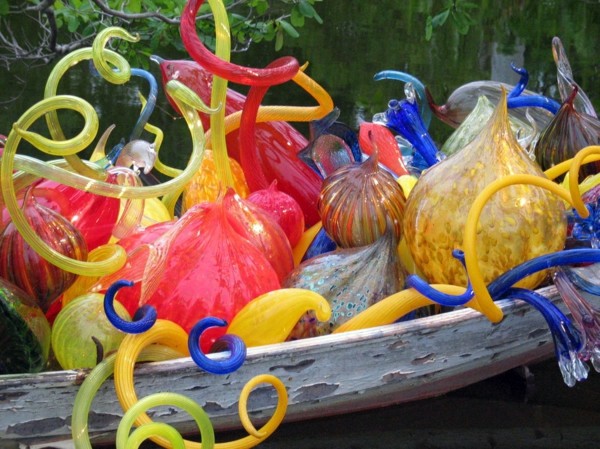 Fantastic decoration of glass - Chihuly glass sculpture installation for your home Fantastic decoration of glass - Chihuly glass sculpture installation for your home