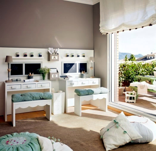 Wall color for nursery green and beige combining