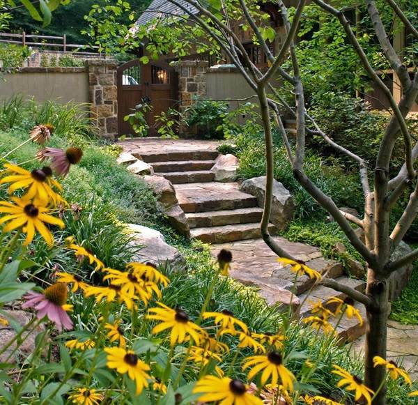Garden Staircase build itself - easy access and beautiful appearance