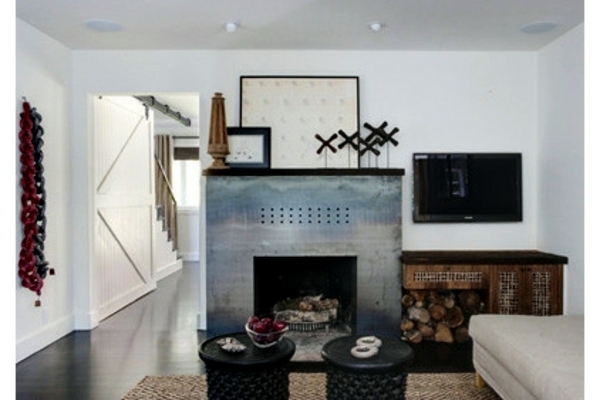 Metal and wood belong together in the interior design