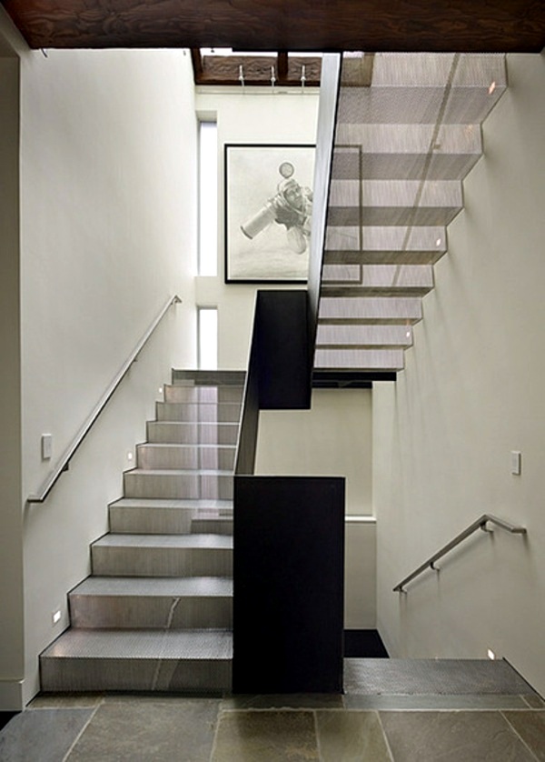 Metal and wood belong together in the interior design