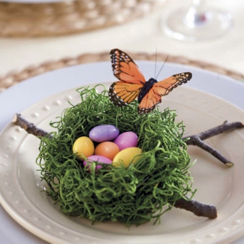 Colorful table decoration for Easter