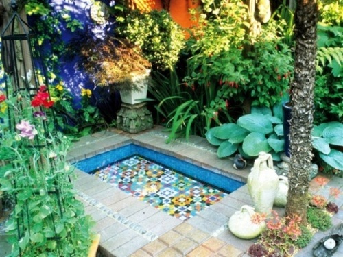 13 beautiful designs for your mosaic in the garden
