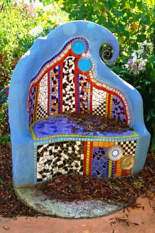 13 beautiful designs for your mosaic in the garden 